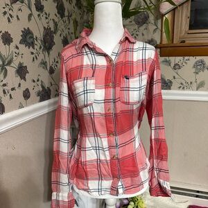 A&F Plaid Button-Up Shirt in Red and White